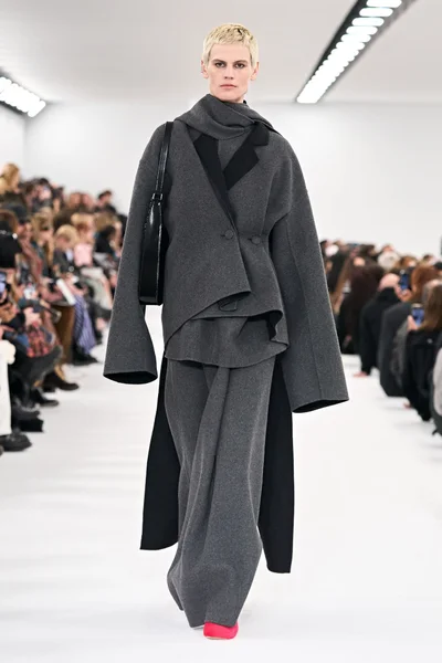 Look 23